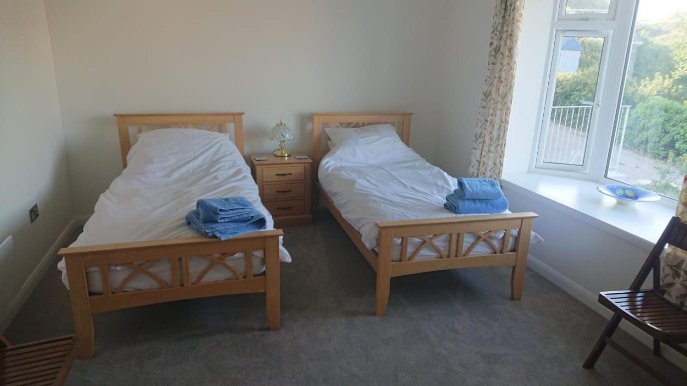 Spinnaker Cadgwith Holiday Home Extérieur photo
